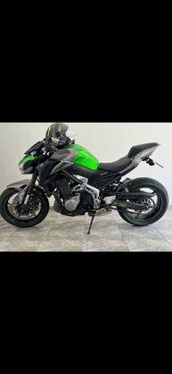 KAWASAKI Z900 KAWASAKI Z900